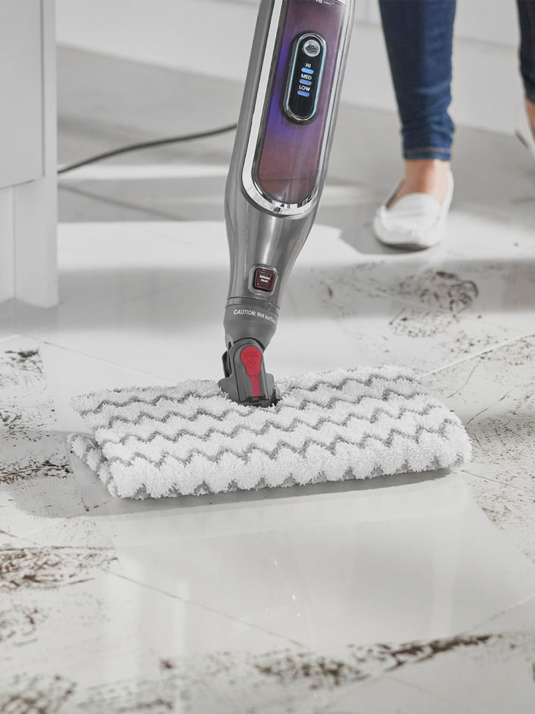 Shark-Steam-Mop-S6003EU-Muddy-Floor-1200x1600