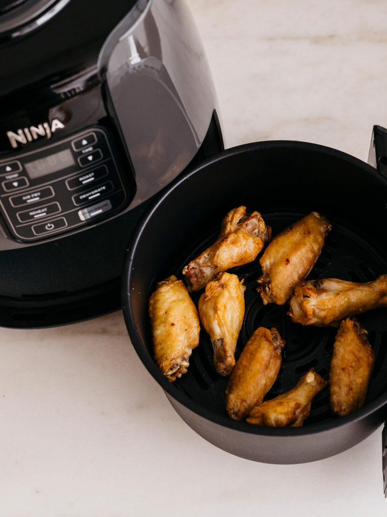 Ninja-Air-Fryer-AF100UK-wings-cooked
